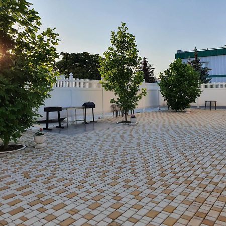 فندق Aleksandriya تشورنومورسك المظهر الخارجي الصورة